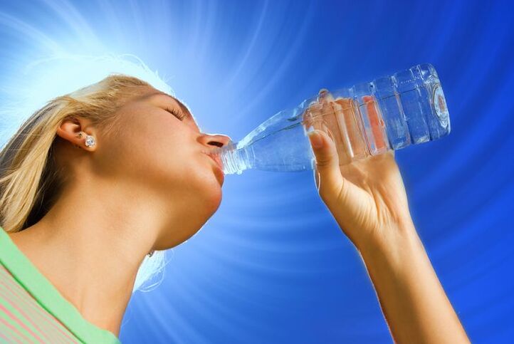 fluid intake during a binge diet